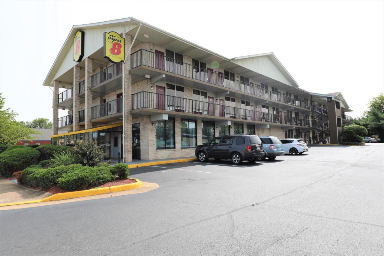 Super 8 By Wyndham Manassas Otel Dış mekan fotoğraf