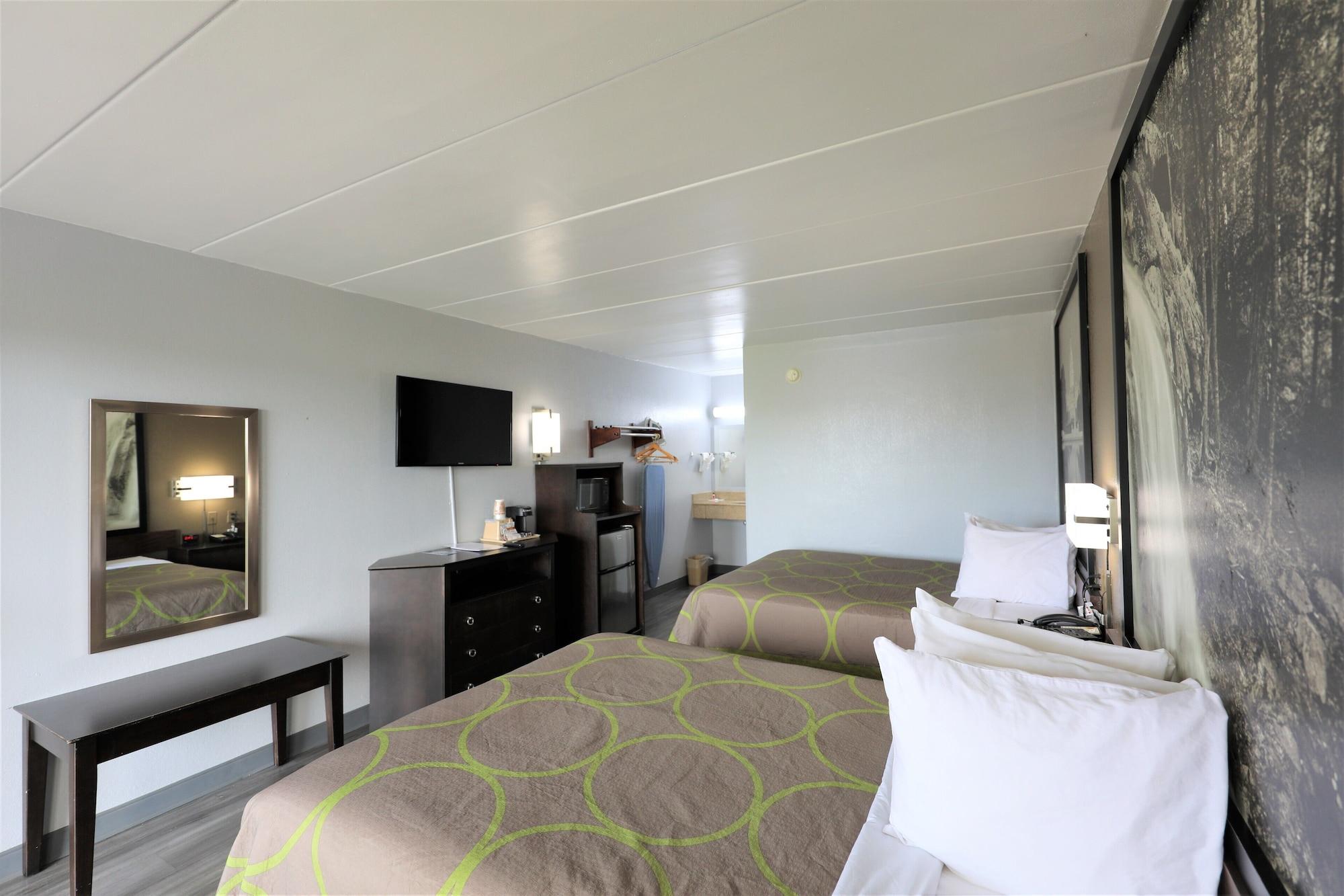 Super 8 By Wyndham Manassas Otel Dış mekan fotoğraf