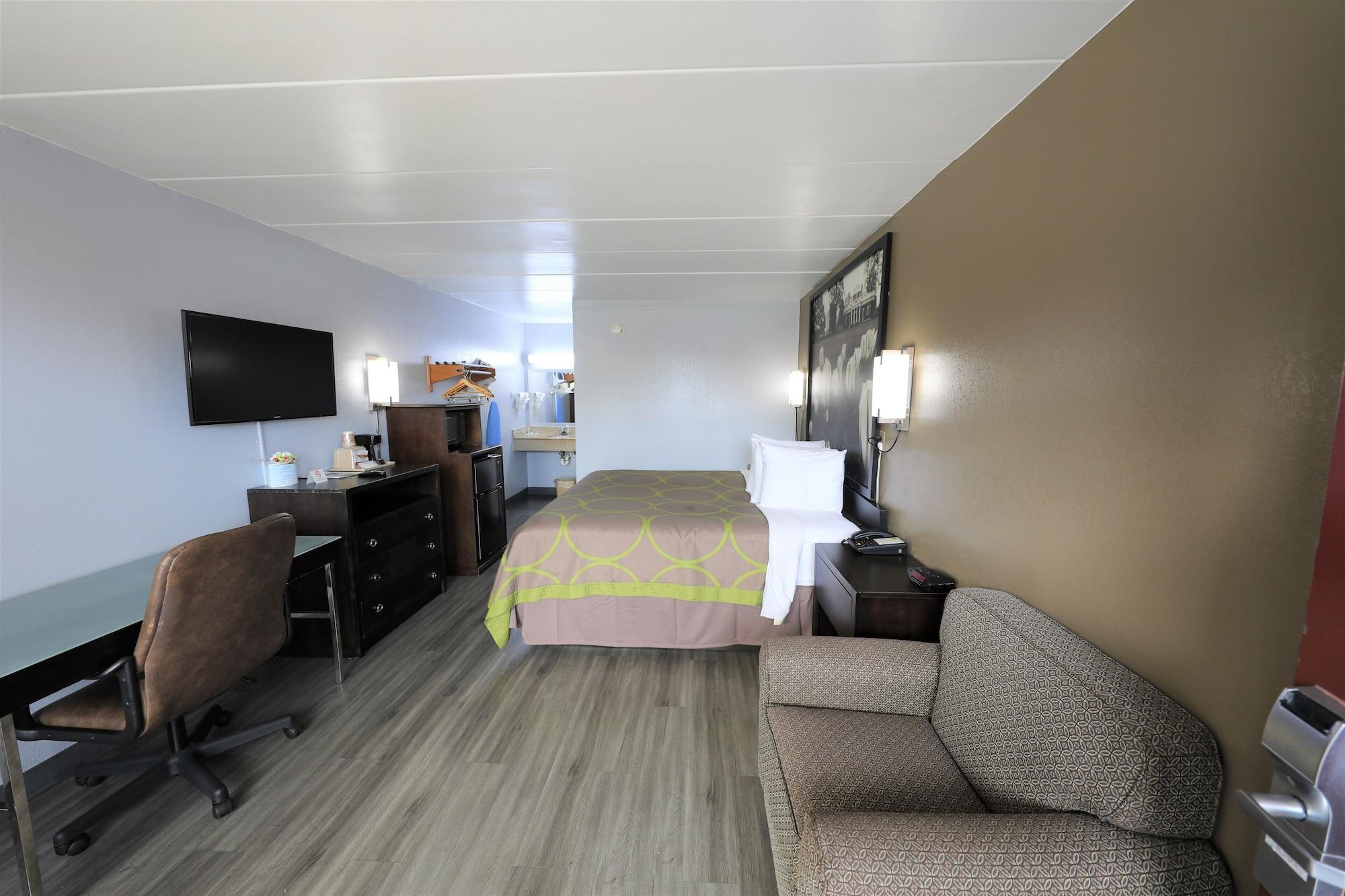 Super 8 By Wyndham Manassas Otel Dış mekan fotoğraf